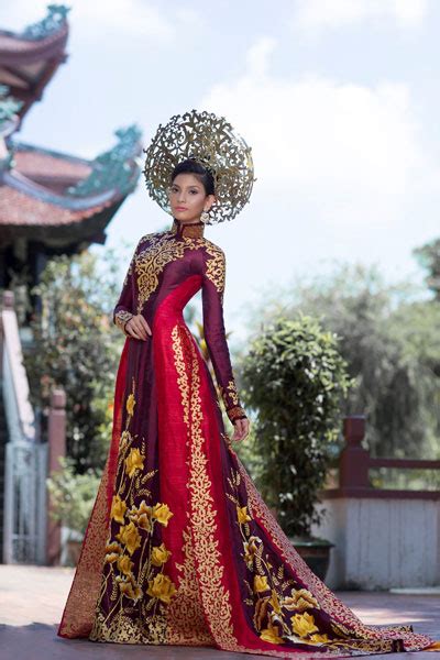 Truong Thi May’s National Dress At Miss Universe Vietnam