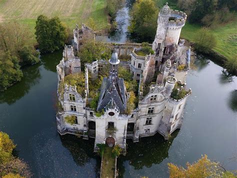 7 500 strangers just bought a crumbling french chateau together wlrn