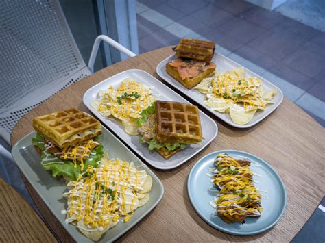 review waffl dishes  great waffles       culinary