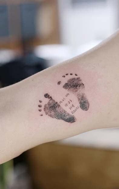 25 perfect tattoos for moms that will make you want one stayglam