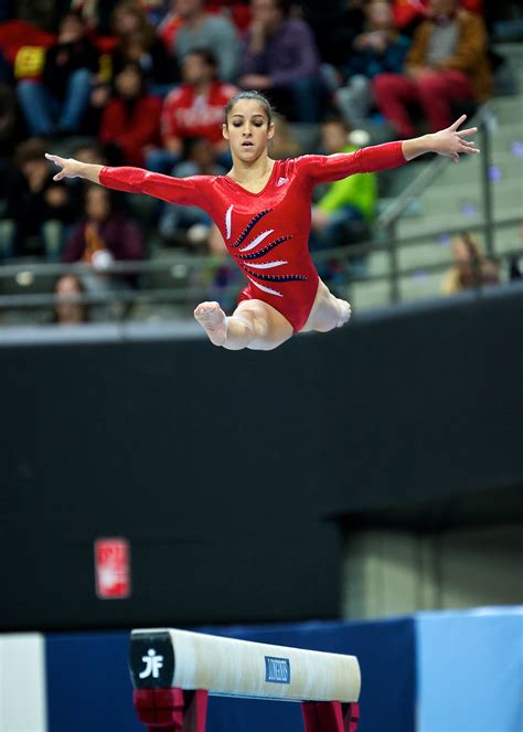 Aly Raisman Leads U S To Gymnastics Team Gold Az Jewish