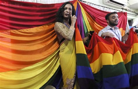 India Gay Sex Decriminalized By Top Court In Landmark Ruling Cnn