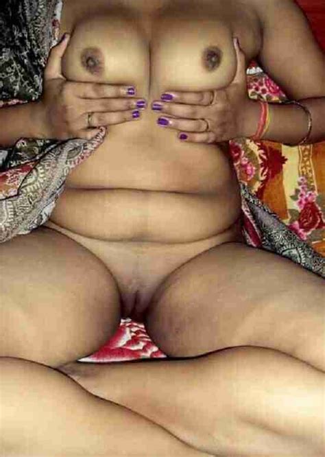 hottie indian sexy moti bhabhi nangi boobs shaved fat chut nude xn sex images