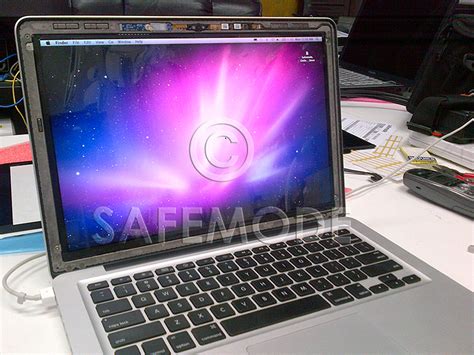 apple macbook pro unibody    laptop screen  led cable repairs safemode computer