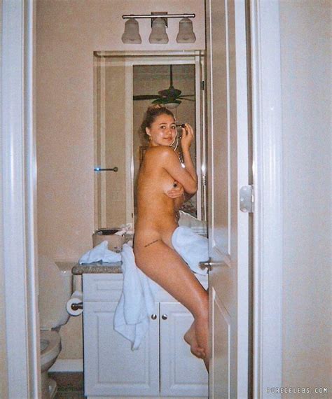 lia marie johnson leaked topless and sexy photos