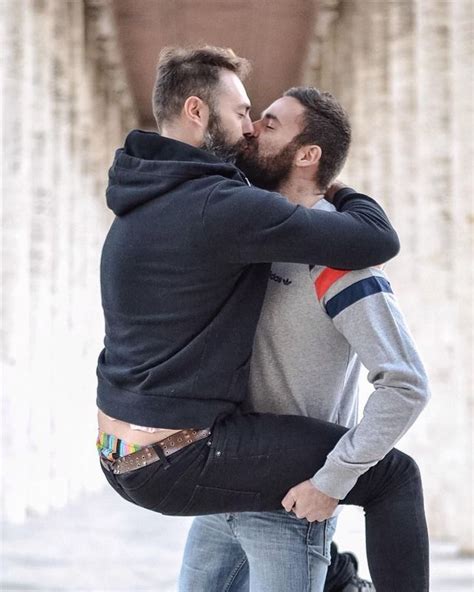 85 Best Kizz Me Images On Pinterest Men Kissing Gay