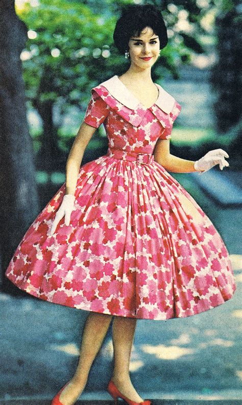 Pretty Floral Dress Mccalls 1959 Fifties Fashion Vintage Dresses