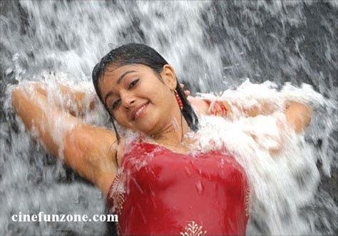 indian masala actress poonam bajwa hot indian masala blog sml actresses telugu movies hot
