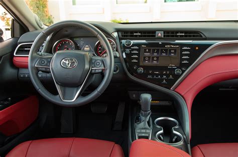toyota camry xse front interior drivers side  motor trend en espanol