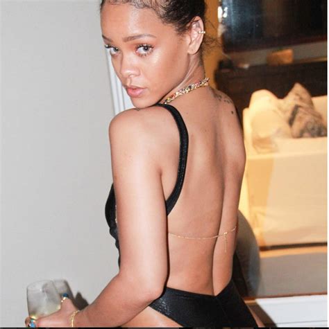 House Of Uzy Rihanna Puts Sexy Body On Display