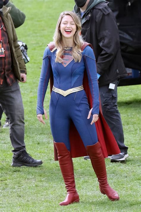 Melissa Benoist Filming A Scene For Supergirl In Vancouver 1211