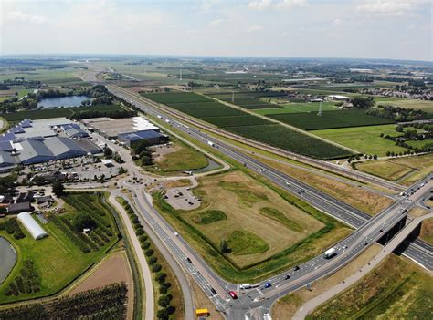 dikkere muren en hittewerend glas nodig langs de  bij ochten foto adnl