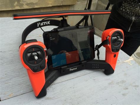 parrots small  drone revolutionizes video   virtual gimbal