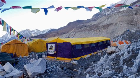 day  resting  everest base camp madison mountaineering