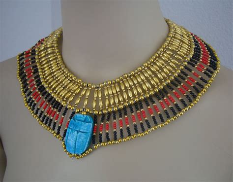 hand  crafted beaded queen cleopatra style necklace thenile