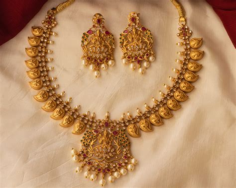 breathtaking antique jewellery designs    south india jewels