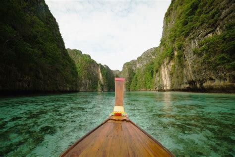 How To See Koh Phi Phi Leh At Its Best – A Journey Away