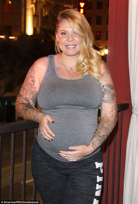 Pregnant Kailyn Lowry Relaxes With Amber Portwood