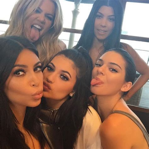 kylie jenner sisters warn tyga ‘stay away after texting