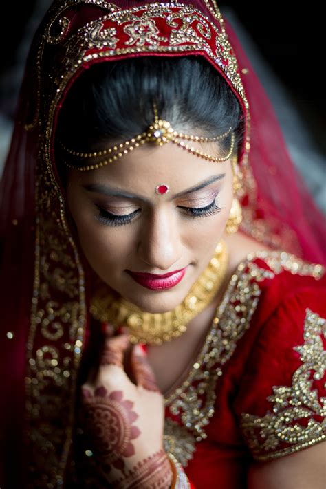 indian bride  traditional red  gold wedding sari