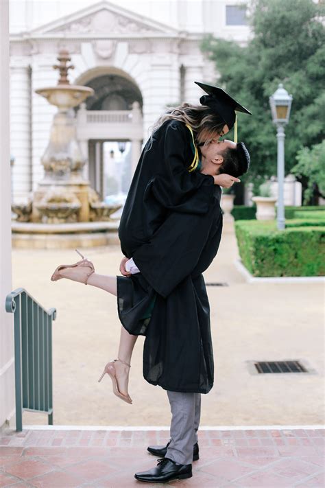 Pin By Dorothy James Blog On Graduation Outfit And Photography In 2020