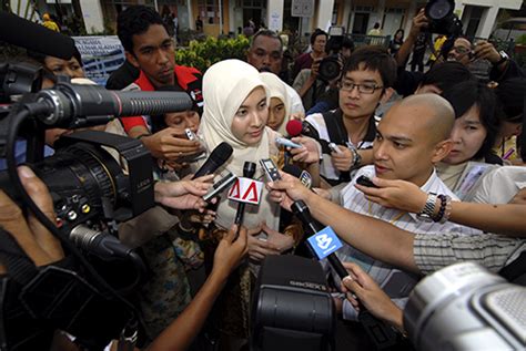 Media Kini Retak Sudah Terbarai Azmin Ali Dedahkan Skandal Nurul