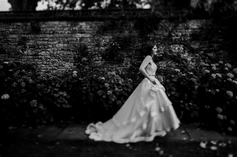 Ophelia A Pre Raphaelite Wedding The English Wedding Blog