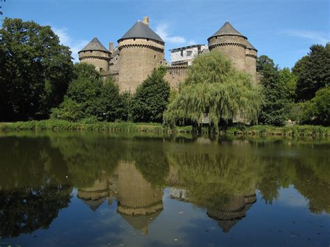 chateau de lassaymayennefrancefree pictures    image  needpixcom