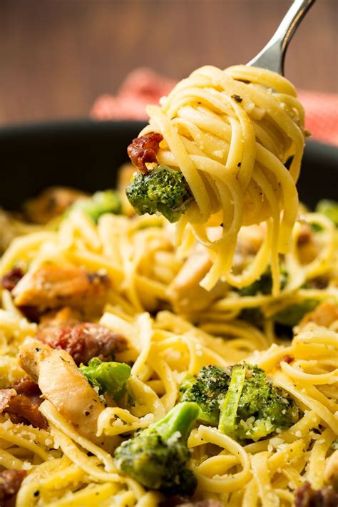 easy chicken pasta recipes light pasta dishes  chicken