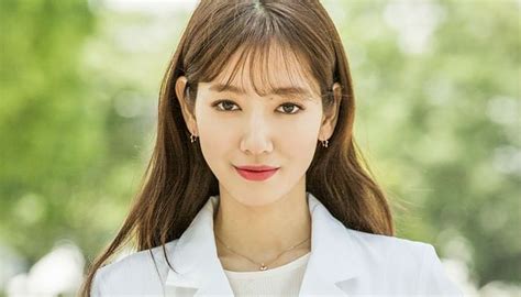you can now get the same lipstick shade park shin hye wore in doctors