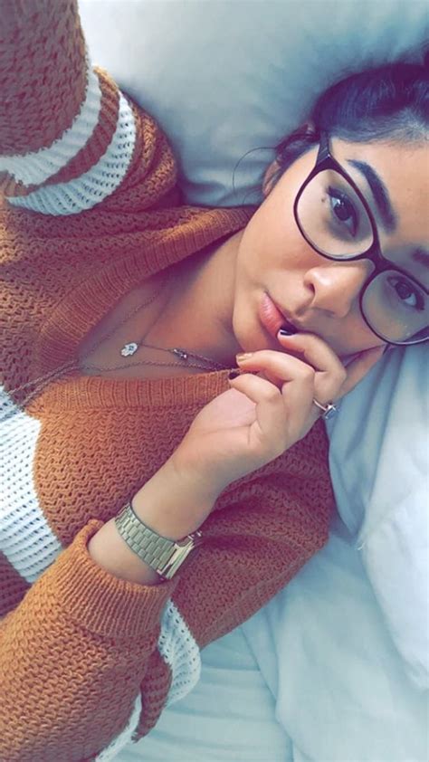 Hot Girls With Glasses Are Always Appreciated 40 Photos
