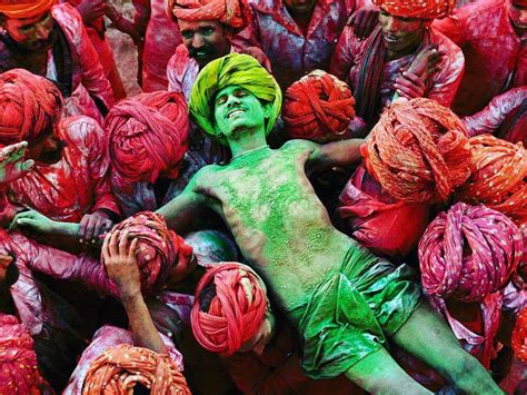 ultimate guide to the holi festival in india eg