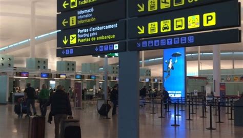 barcelona airport transfers barcelona shuttle  skyholidaytransferscom