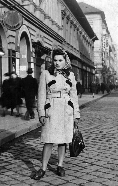 The ‘ghetto Girls’ Who Fought The Nazis With Weapons And Wiles The