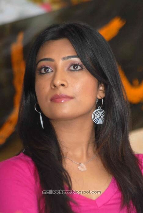 malayalam actress radhika pandit hot photos