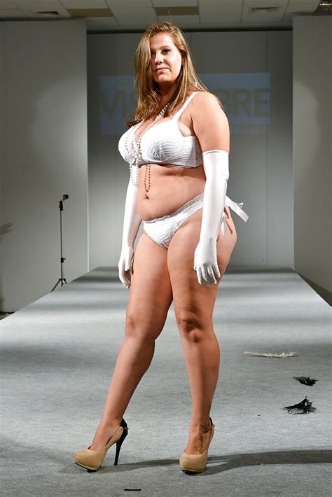 gorgeous curvy plus size lingerie babes sexy big girls 20 pics