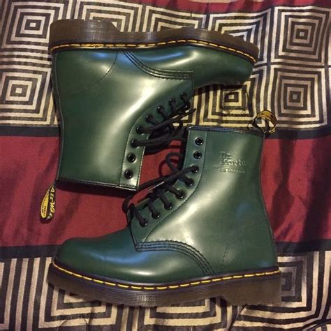 green dr martens boots lace  boots martens