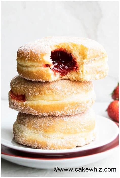 homemade jelly doughnuts