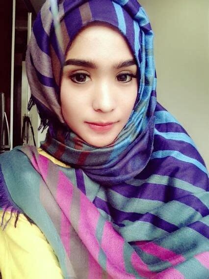 kumpulan foto gratis terbaru sexy hijab bibie julius