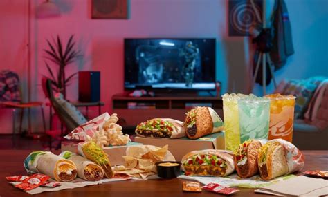 you can now build your own taco bell cravings box for only 5 geekspin