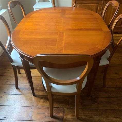 solid wood extendable  oval dining table french style   chairs  didsbury