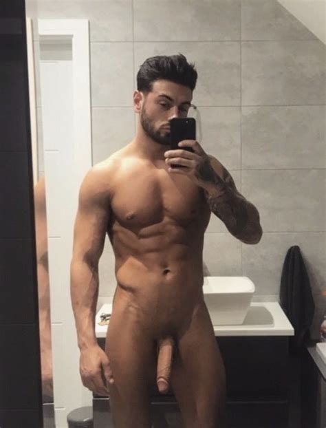 more mtv reality star peen shared online bananaguide