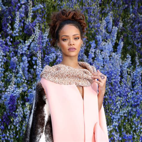 Rihanna Talks Chris Brown Staying Single And Why She S