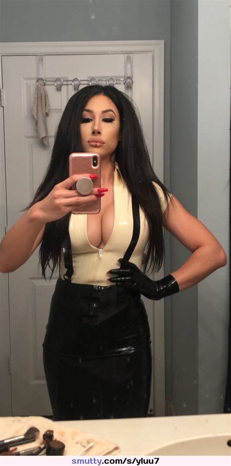 goddesstangent babe milf darkhair latina selfie nn fetishwear
