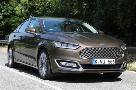 ford mondeo vignale review   drive