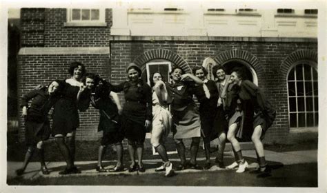seduction 50 hilarious vintage photographs of women from the 1930s and 40s showing us a little