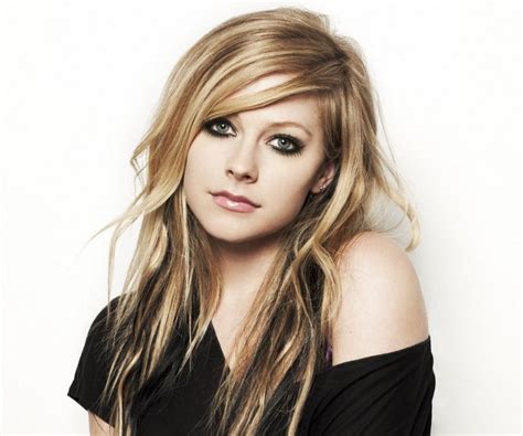 Avril Lavigne Natural Hair Color Success Story Celeb