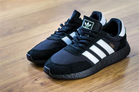 adidas   iniki black boost rsneakers