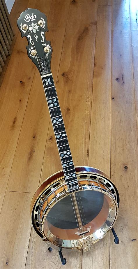 pure banjo  march