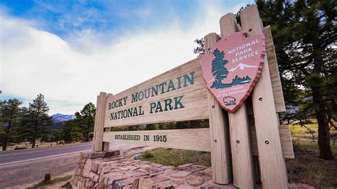entrance     rocky mountain national park